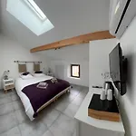 L'auberge De Montsalier